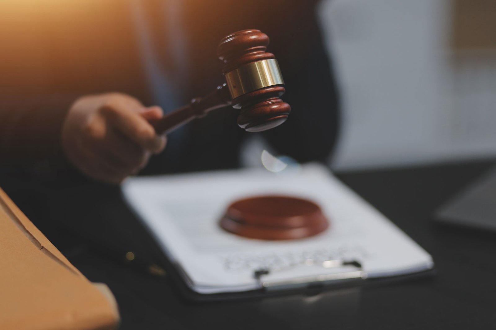 Mazo judicial durante un proceso criminal